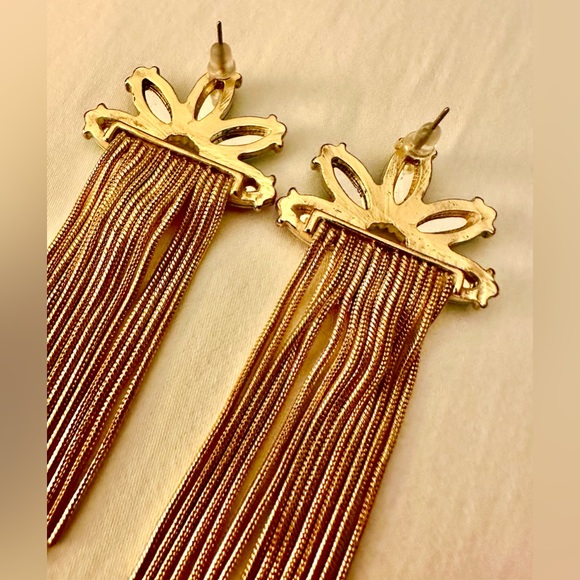 Towne & Reese Tara Chain Tassel Earrings. - Picture 3 of 3